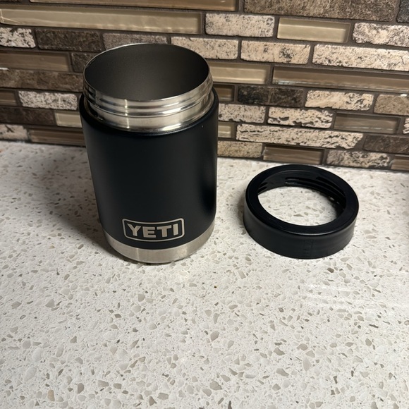 YETI 355ml Can Insulator - Black - Picture 4 of 4
